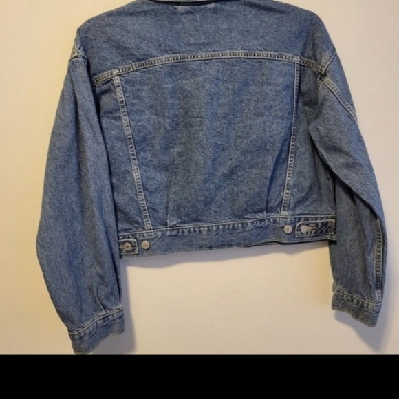 Levi's Trucker cropped relaxed Jacket Size Small nwt $89.50 - Picture 2 of 10